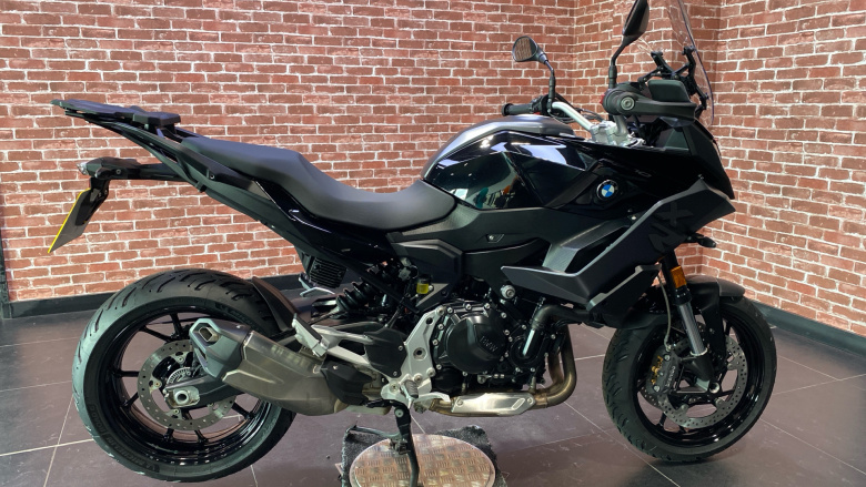 BMW F900 XR